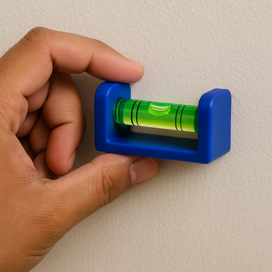 Mini Spirit Leveler - Perfect Poster Alignment Tool